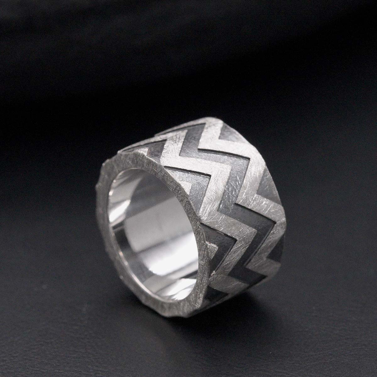 Anillo de plata | Ziga-Zaga | 12 mm ancho