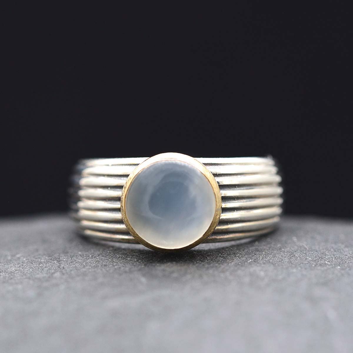 Anell plata or pedra lluna | Senders | 8 mm ample